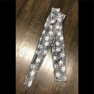 Gorgeous grey star print TEREZ leggings.
